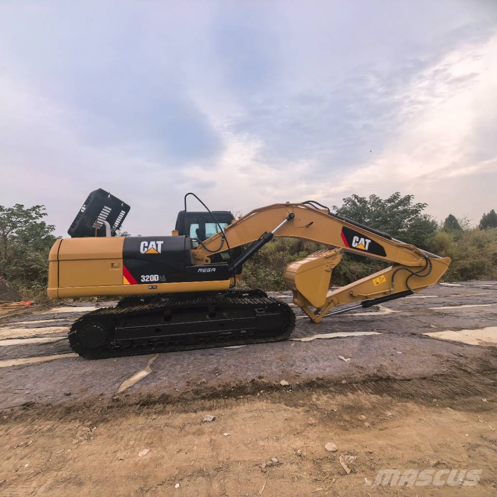 CAT 320 D2L 중형굴삭기 7톤-28톤