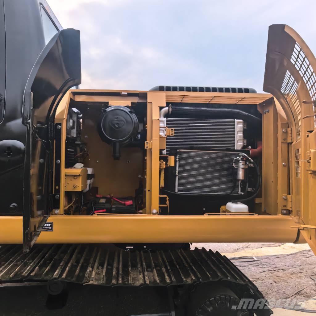 CAT 320 D2L 중형굴삭기 7톤-28톤