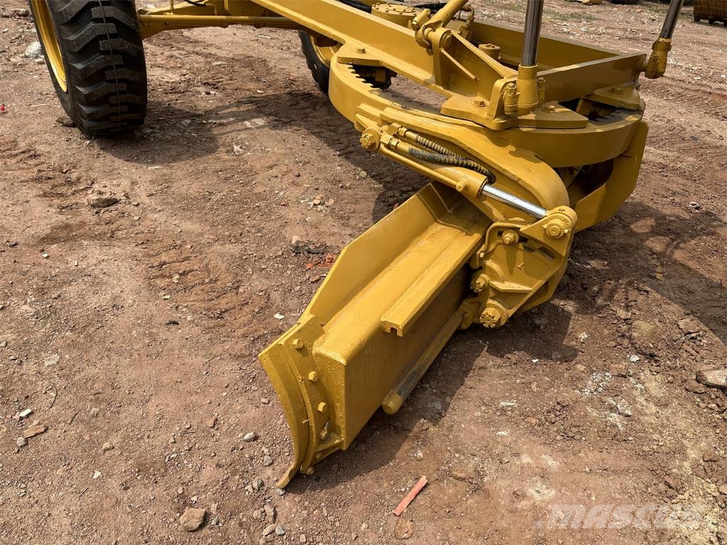 CAT 140G Greideri
