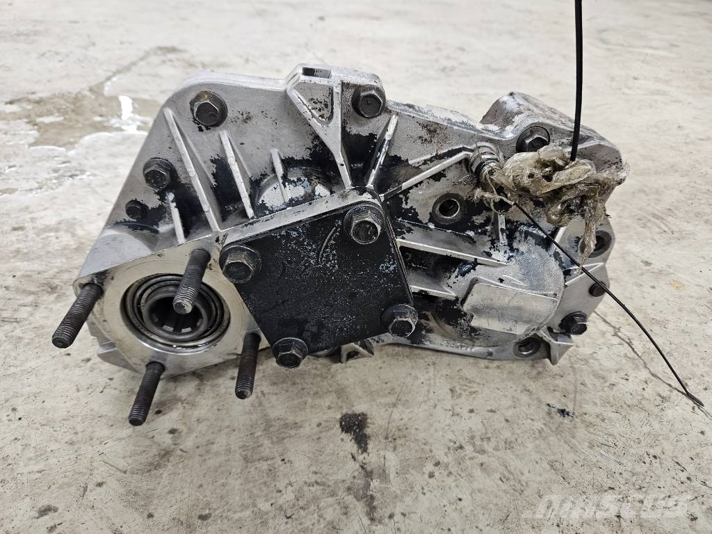 Scania ja Volvo Voimanulosottoja, Useita erilaisia Υδραυλικά