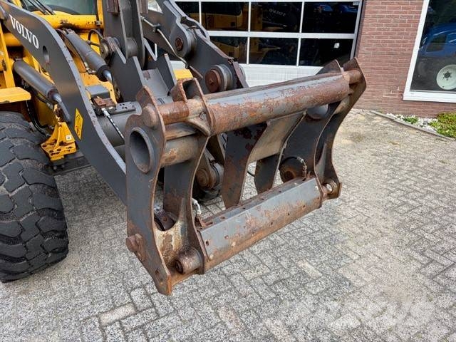 Volvo L 35 G 輪胎式裝載機