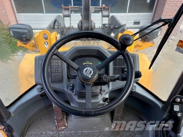 Volvo L 35 G 輪胎式裝載機
