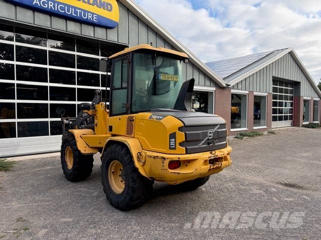 Volvo L 35 G 輪胎式裝載機