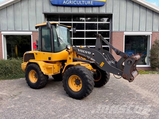 Volvo L 35 G 輪胎式裝載機