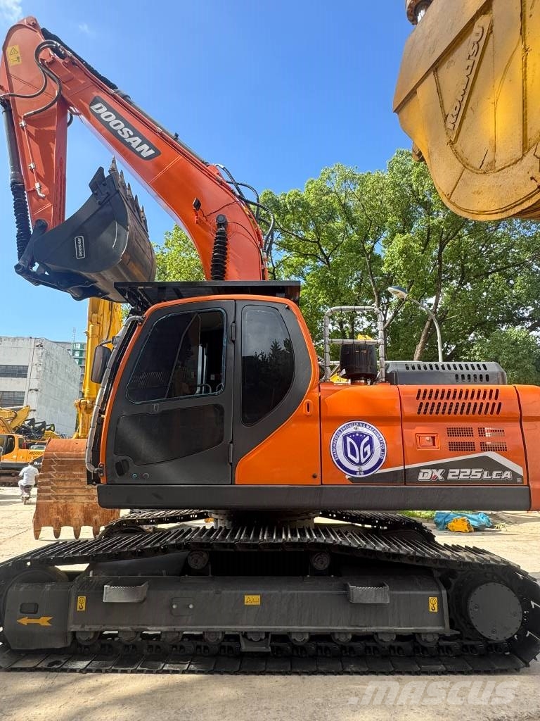 Doosan DX 225 Rupsgraafmachines