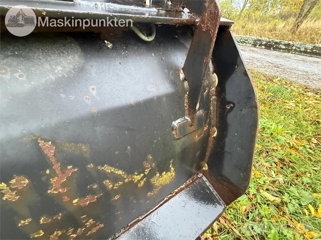 Holms Snöplog Lumekoristusmasinad