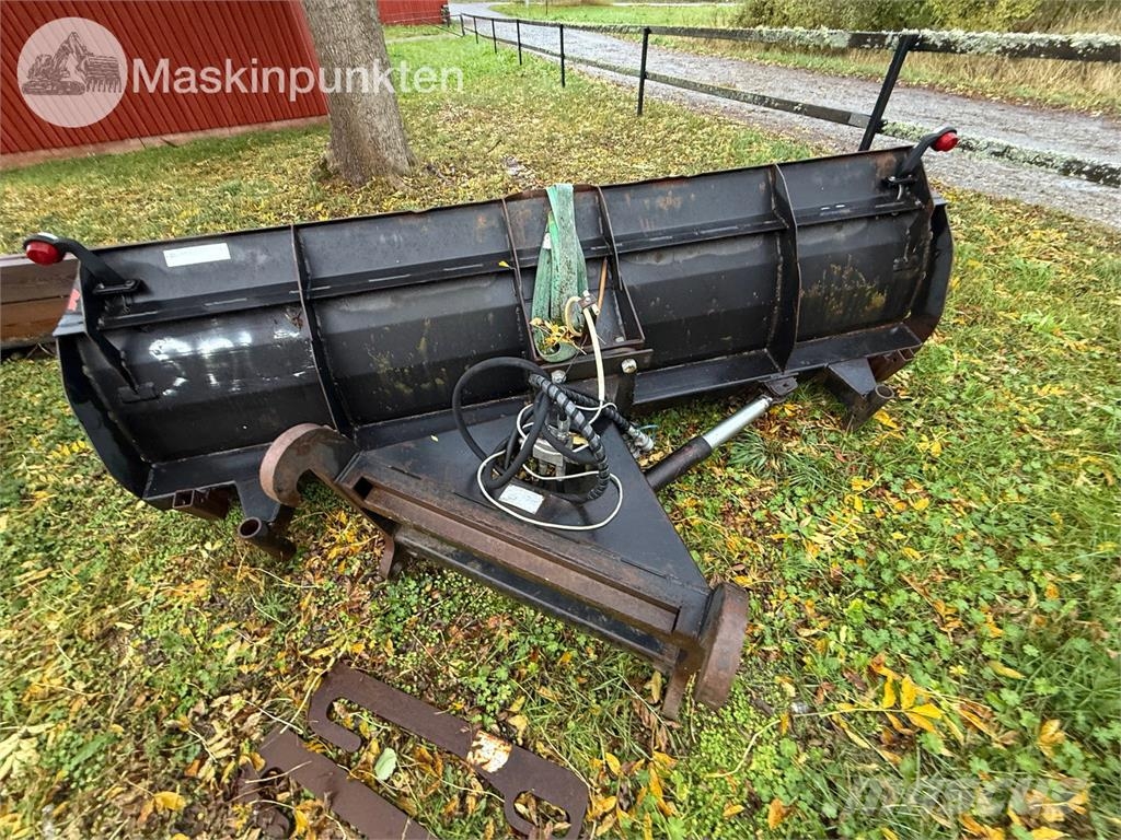 Holms Snöplog Lumekoristusmasinad
