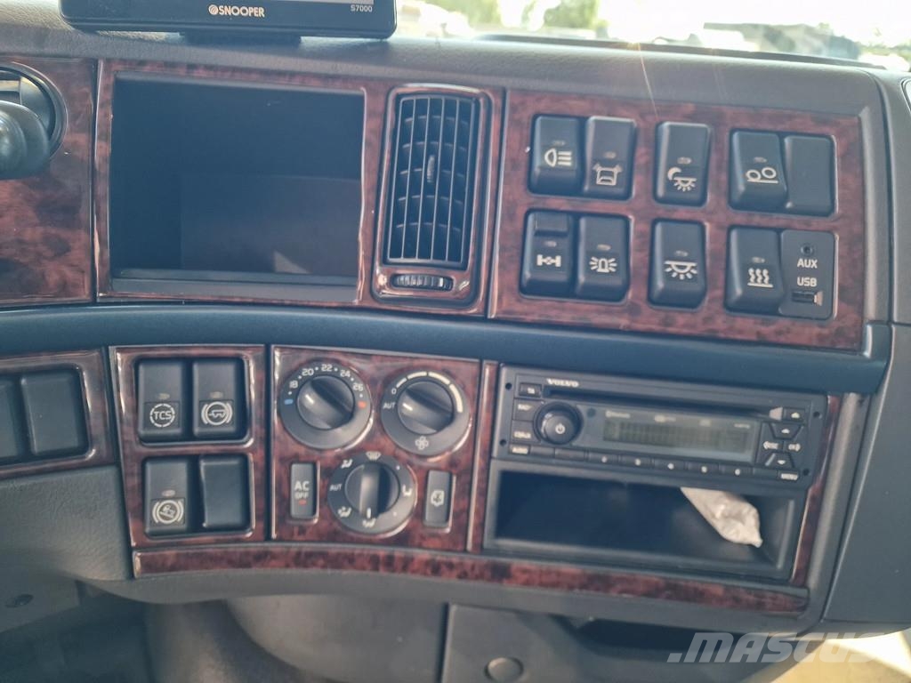 Volvo FH 460 EEV - 6X2 - manual - stand clima - straight Trækkere