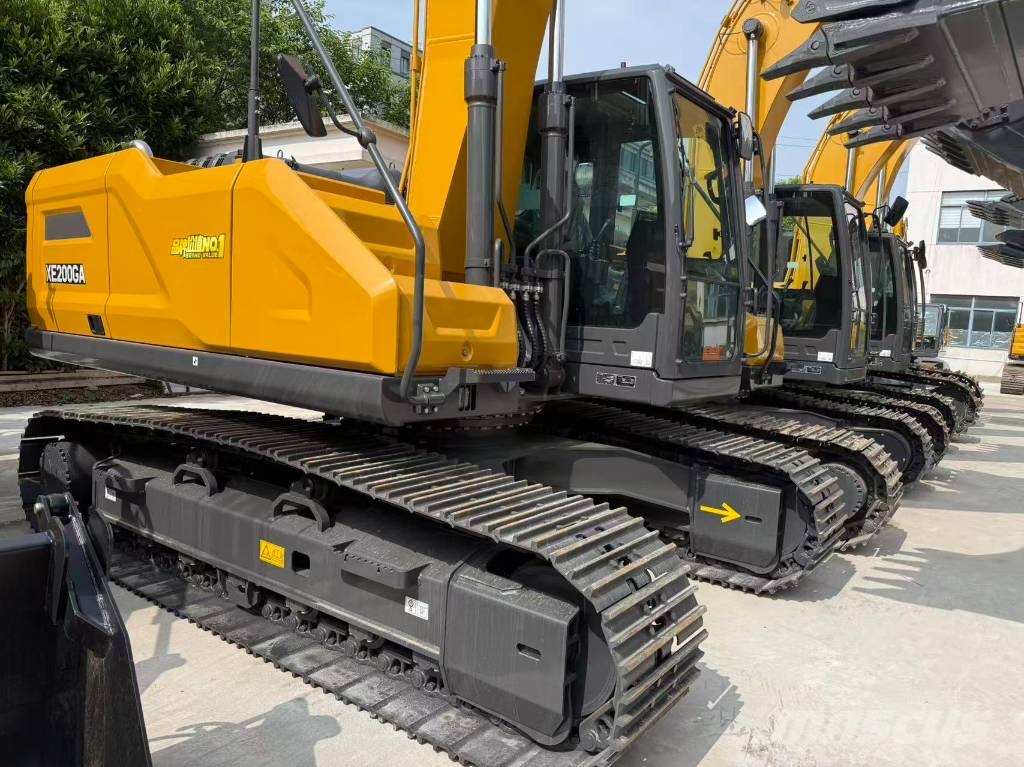 XCMG XE200 GA Midi excavators  7t - 12t