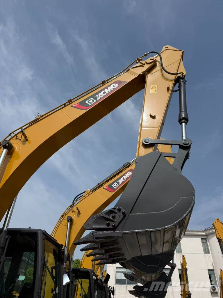 XCMG XE200 GA Midi excavators  7t - 12t