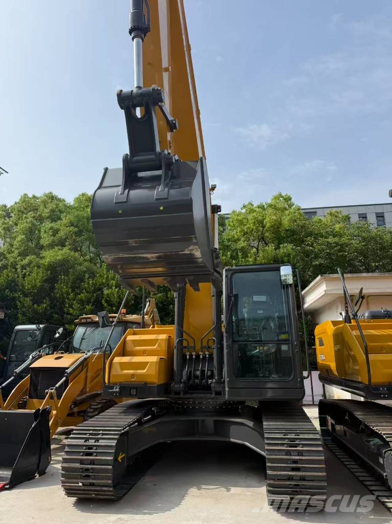 XCMG XE200 GA Midi excavators  7t - 12t
