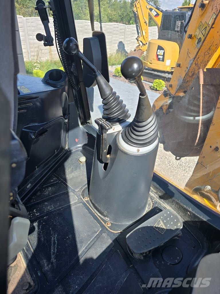 JCB 3 CX Contractor 反鏟裝載機