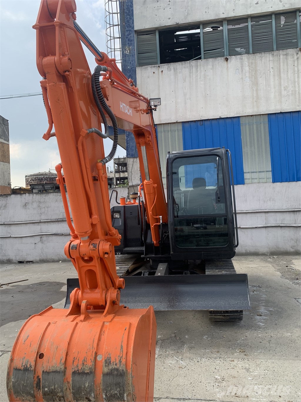 Hitachi ZX 70 LC Väikeekskavaatorid 7t-12t