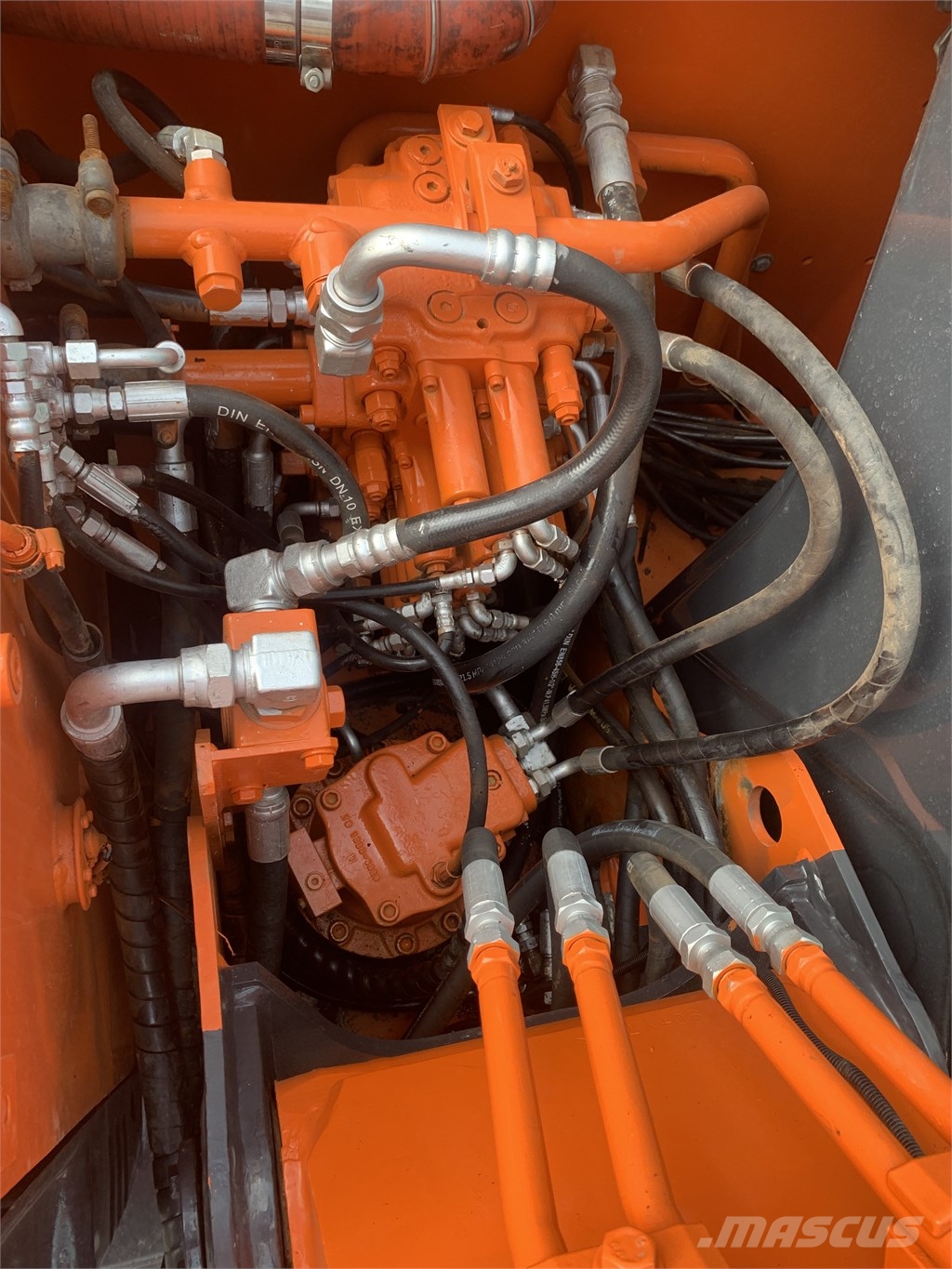 Hitachi ZX 70 LC Väikeekskavaatorid 7t-12t