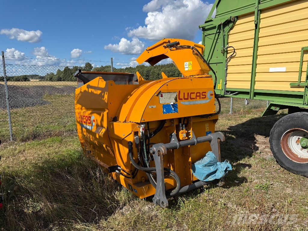 Lucas Raptor Telehandler St.BM آلات تمزيق الحزم وتقطيعها ونشرها