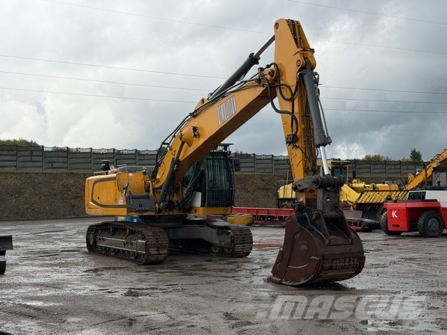 Liebherr R 946 Rupsgraafmachines
