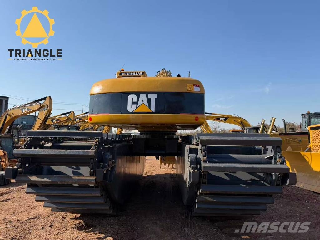 CAT 320 C L Amphibious Excavators