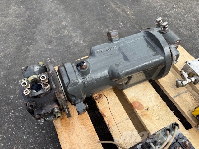Sennebogen S 613 USED HYDRAULIC PARTS COMPLET Crane spares & accessories