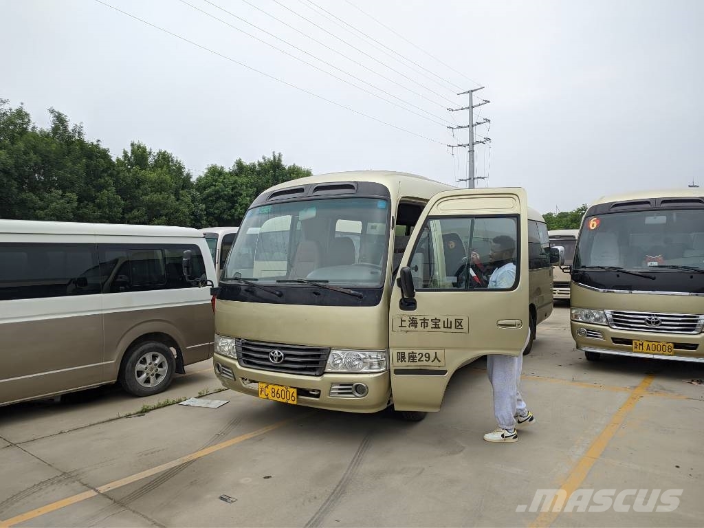 Toyota Coaster Bus 迷你巴士