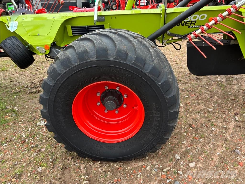 CLAAS Liner 4800 Business Pro Schwader
