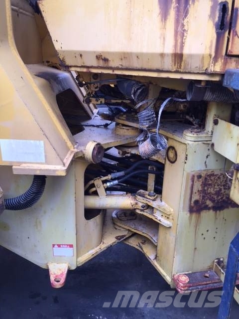 Komatsu WA150-1 Hjullastare