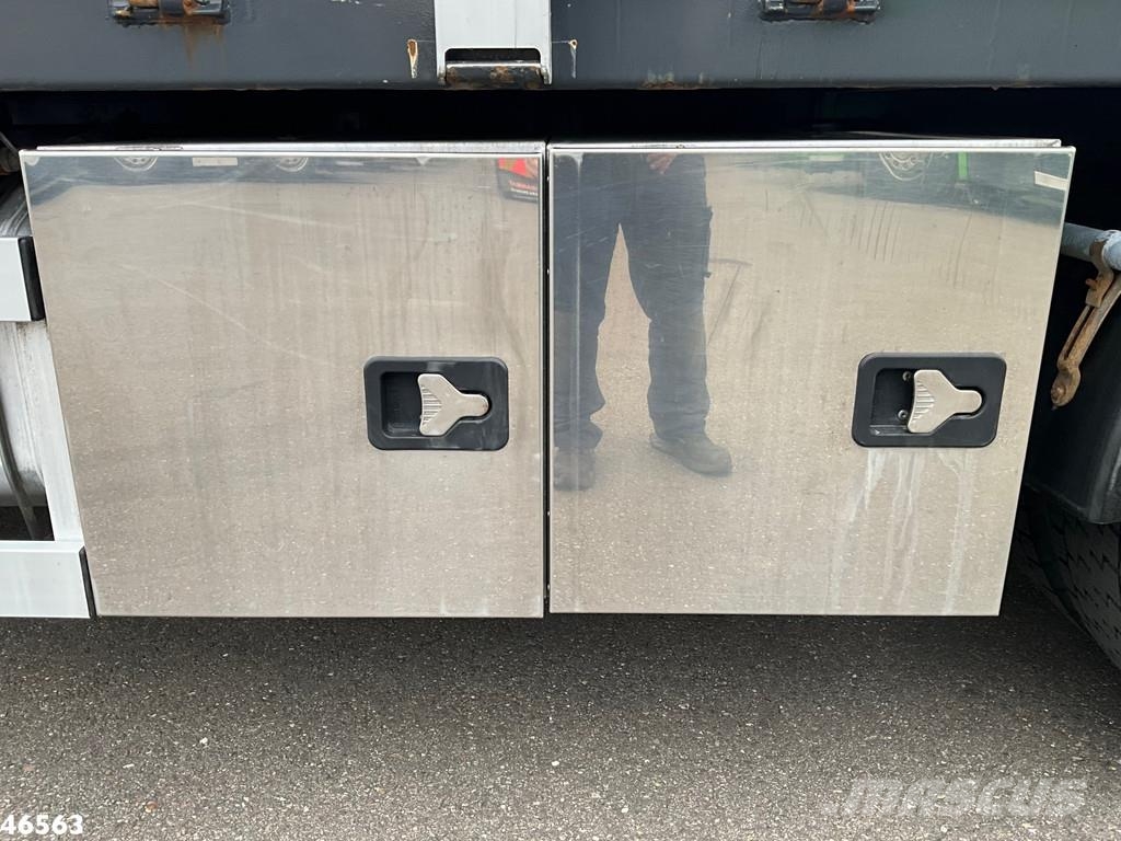 Volvo FE 280 Euro 6 Hiab 13 Tonmeter laadkraan Just 157. 全路面起重機/吊車