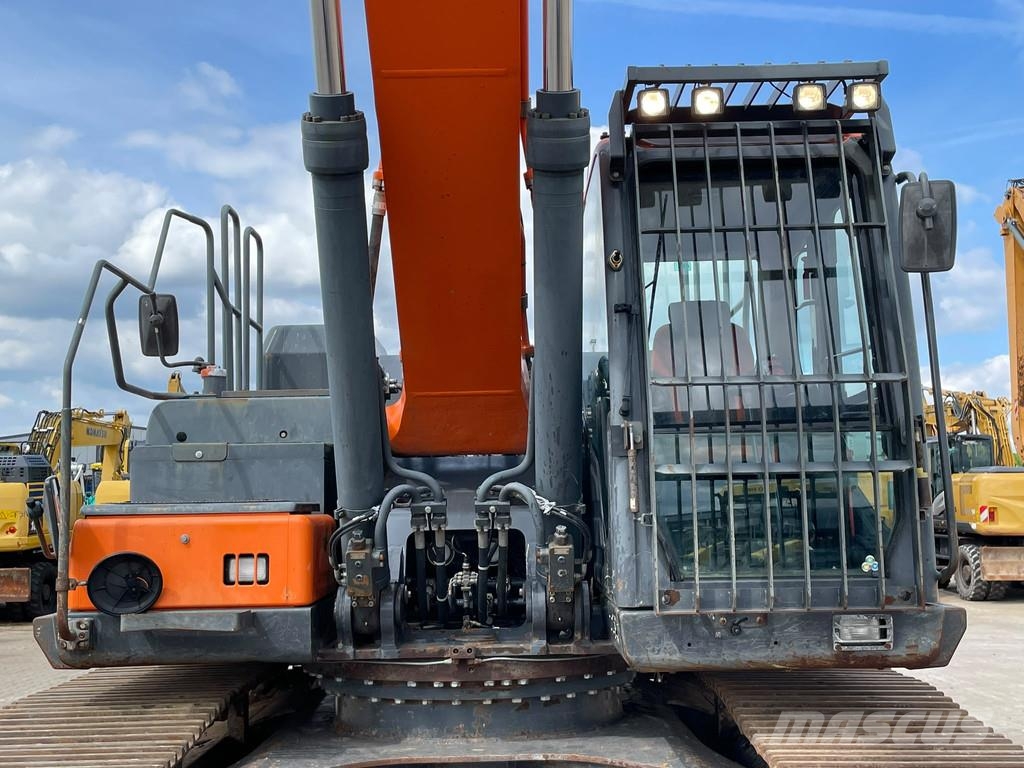 Doosan DX300LC-5 Excavadoras sobre orugas
