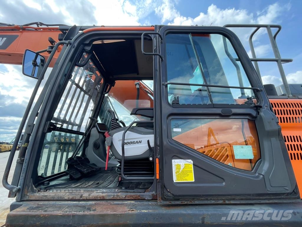 Doosan DX300LC-5 Excavadoras sobre orugas