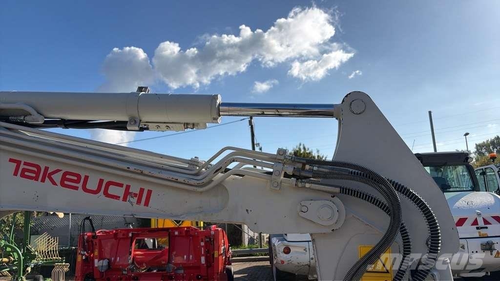 Takeuchi TB138FR Polovni specijalni bageri