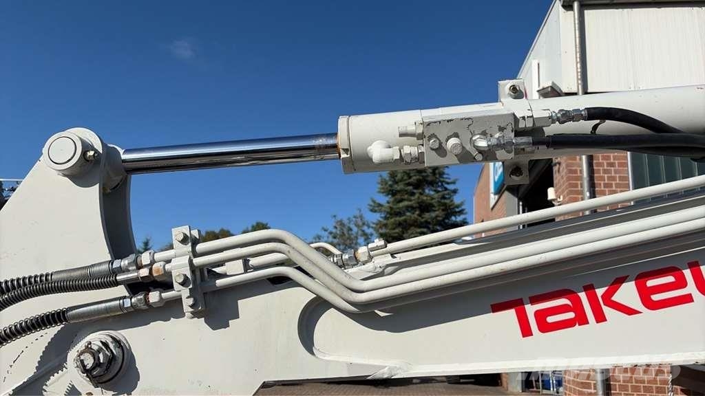 Takeuchi TB138FR 특수 굴삭기