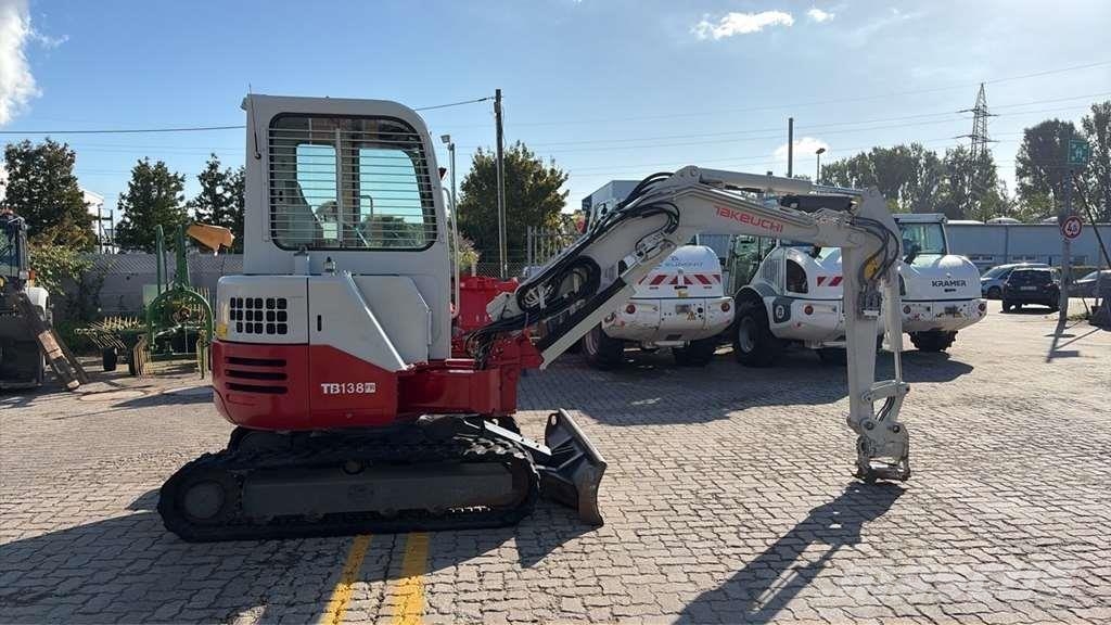 Takeuchi TB138FR Polovni specijalni bageri