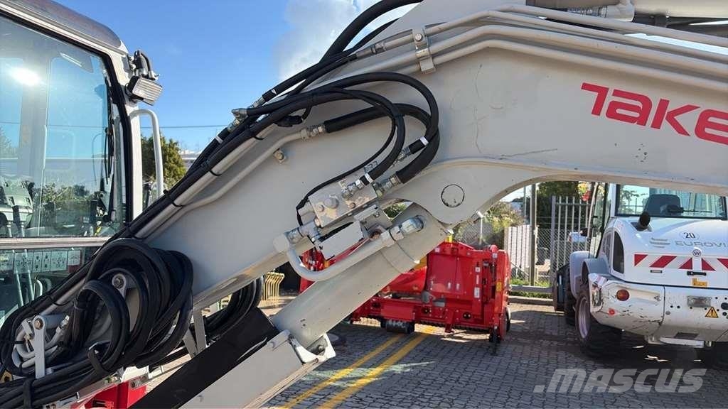 Takeuchi TB138FR Polovni specijalni bageri