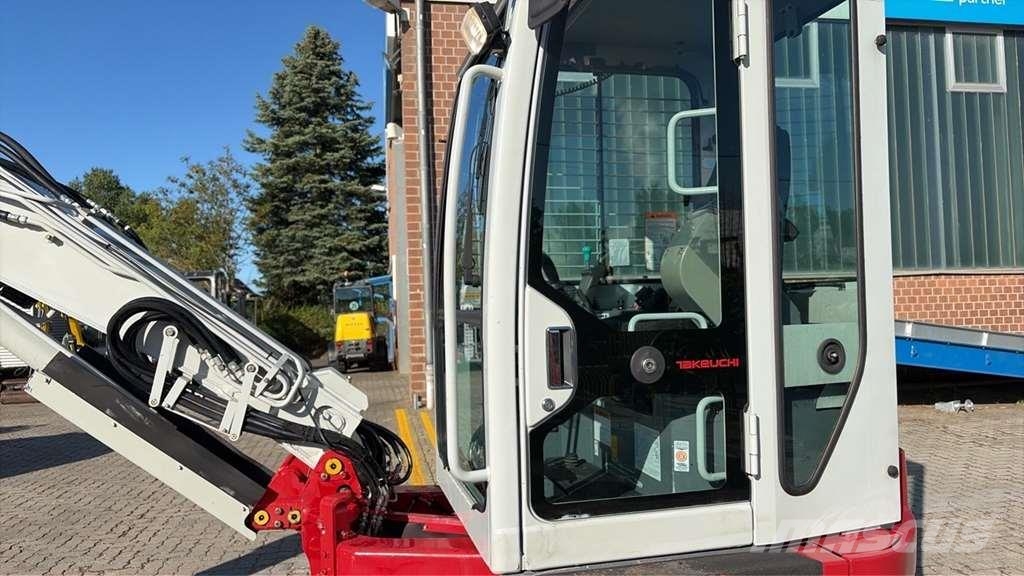 Takeuchi TB138FR Polovni specijalni bageri