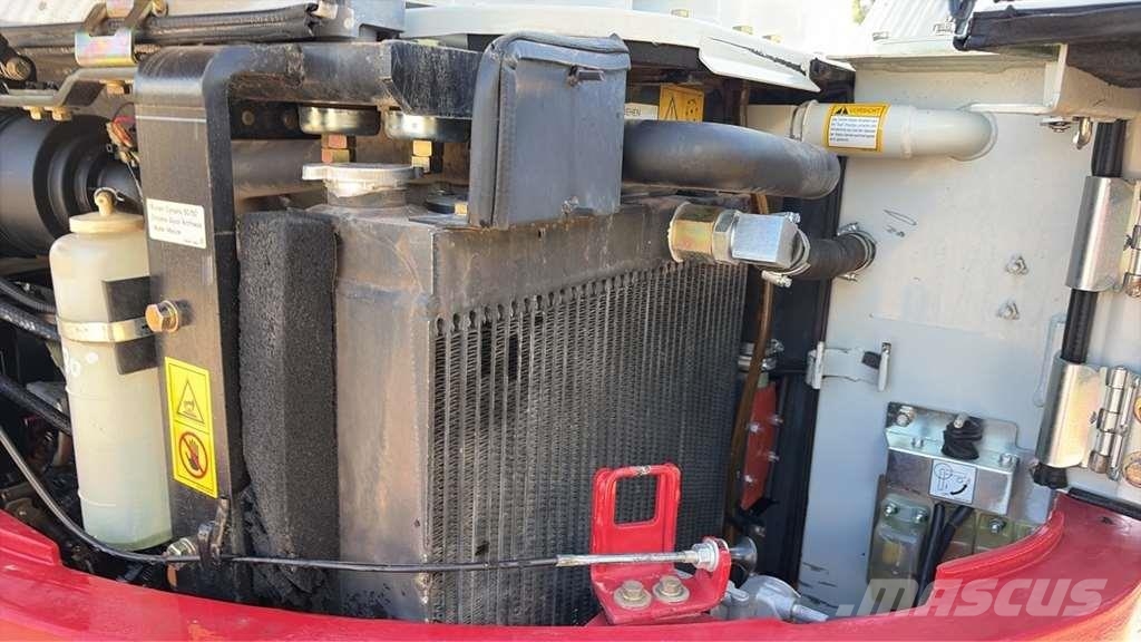 Takeuchi TB138FR 특수 굴삭기