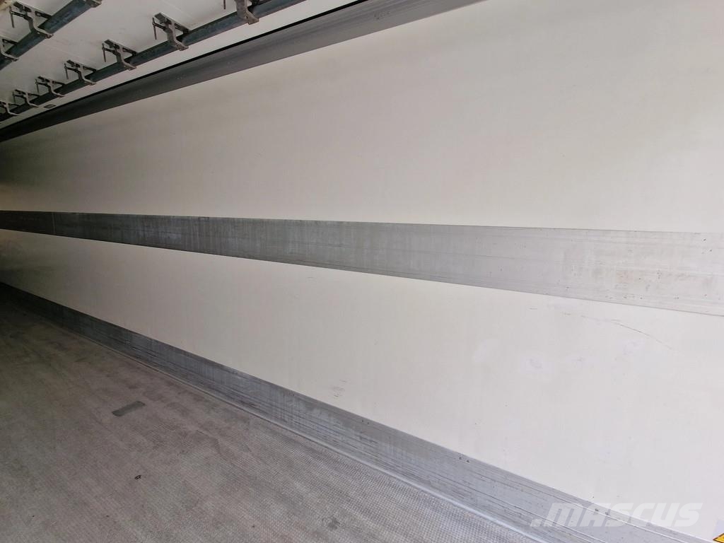 Schmitz Cargobull SCB*S3B - Frigo Schmitz - Hooks/Rohrbahnen/Vleesha Frigofrik çekiciler