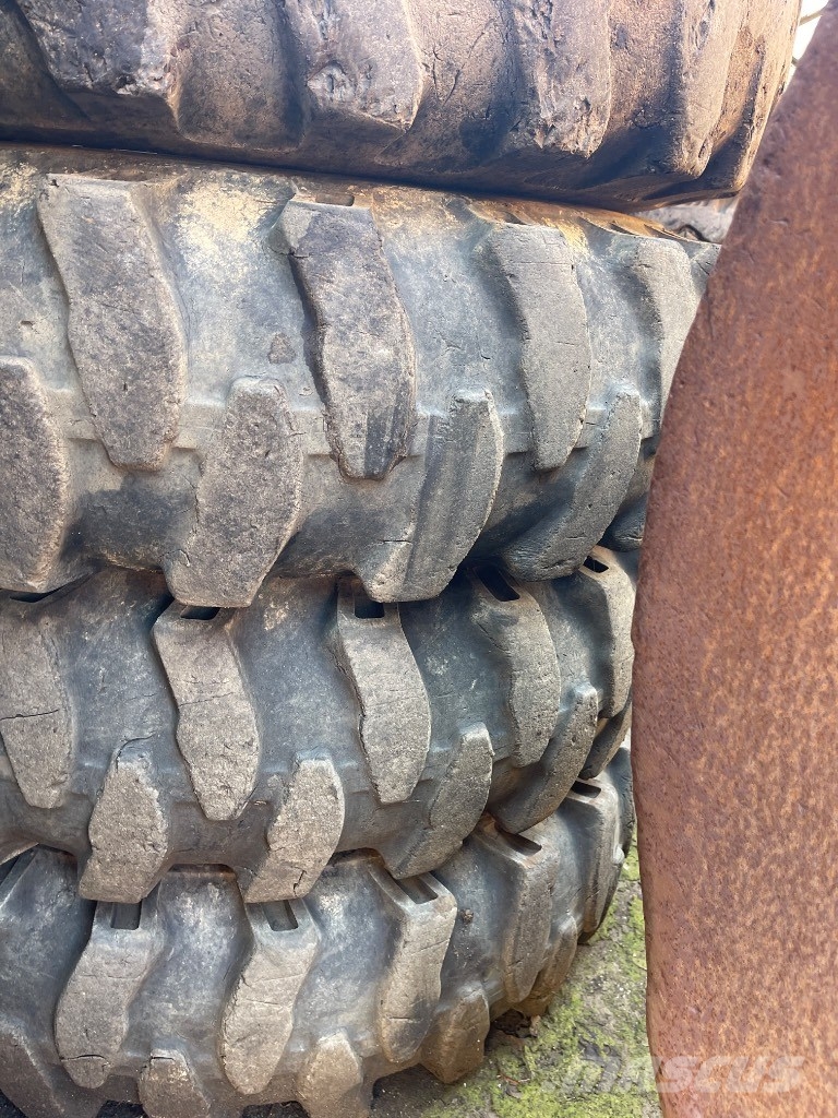 Komatsu PW 160 KOMPLETTRAD Ekskavatori uz riteņiem