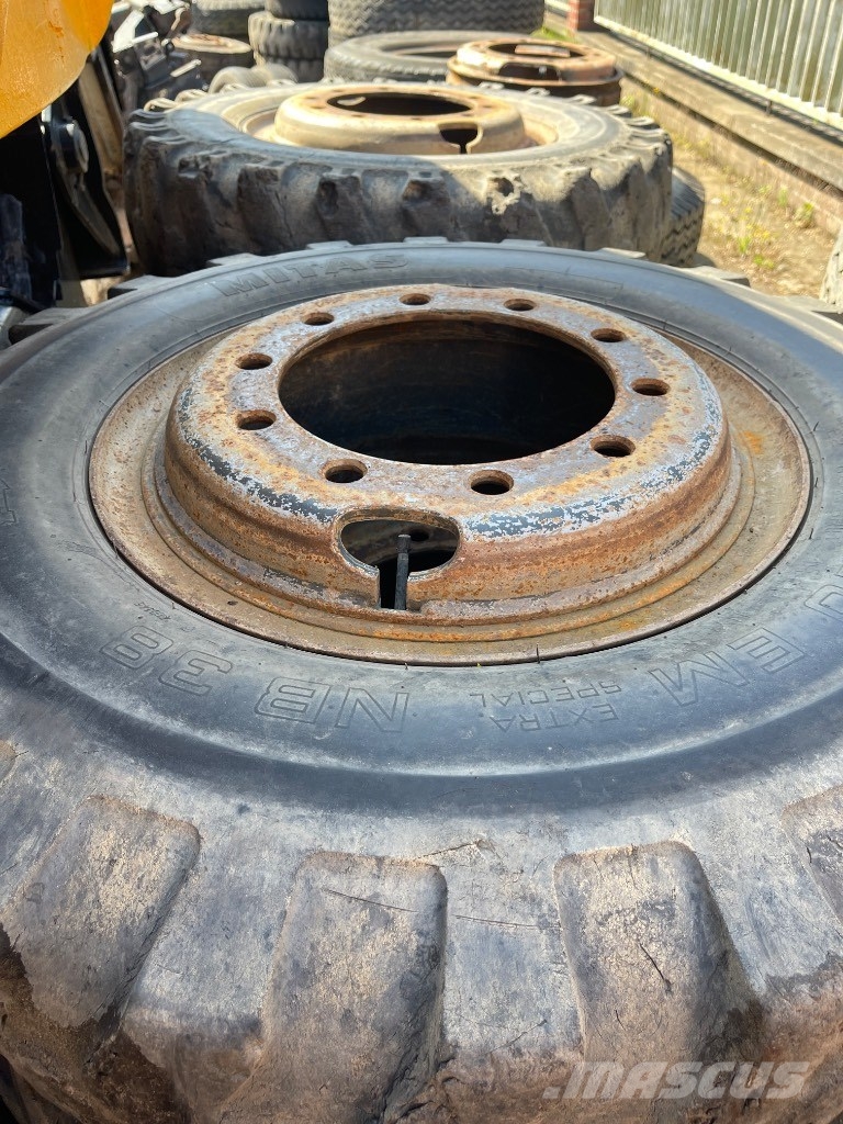 Komatsu PW 160 KOMPLETTRAD Ekskavatori uz riteņiem
