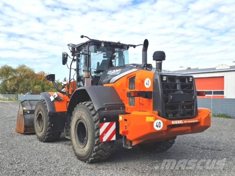 Hitachi ZW 220-7 Фронтальні навантажувачі