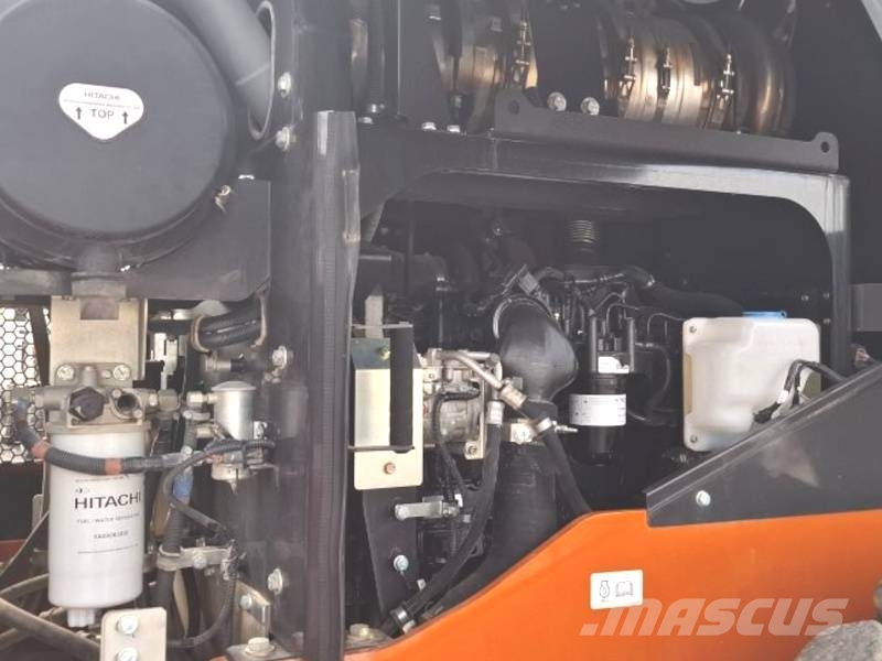 Hitachi ZW 220-7 Фронтальні навантажувачі