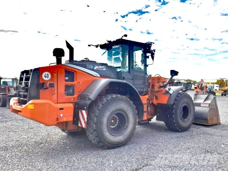 Hitachi ZW 220-7 Фронтальні навантажувачі