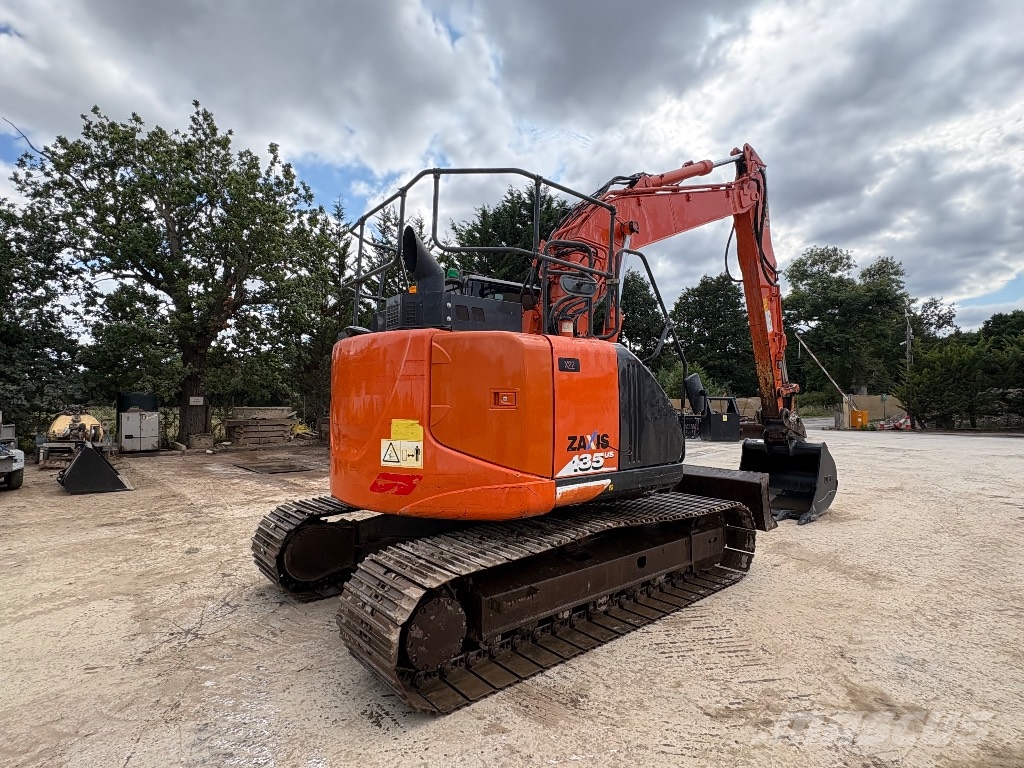 Hitachi ZX 135 US-6 Excavadoras sobre orugas