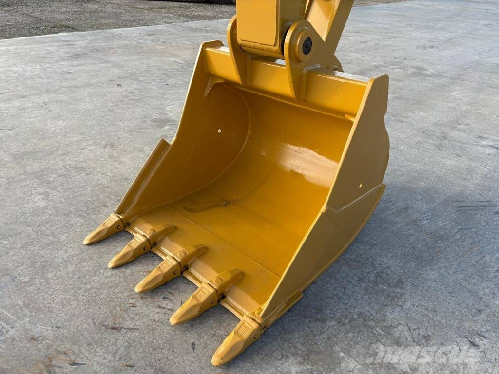 CAT 336F Long Reach Ekskavatori tālās sniedzamības darbiem