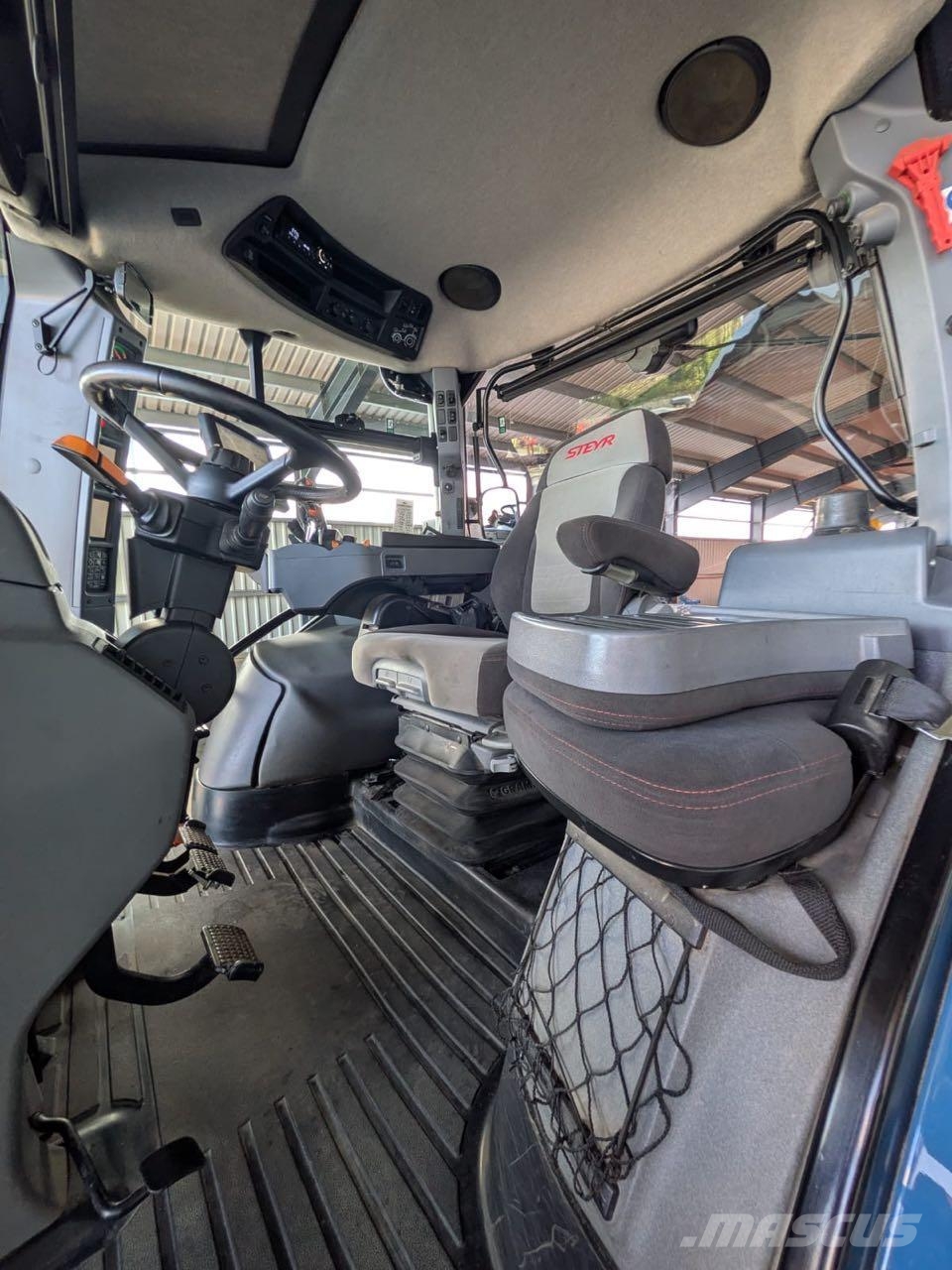 Steyr 6220 Absolut CVT Traktori