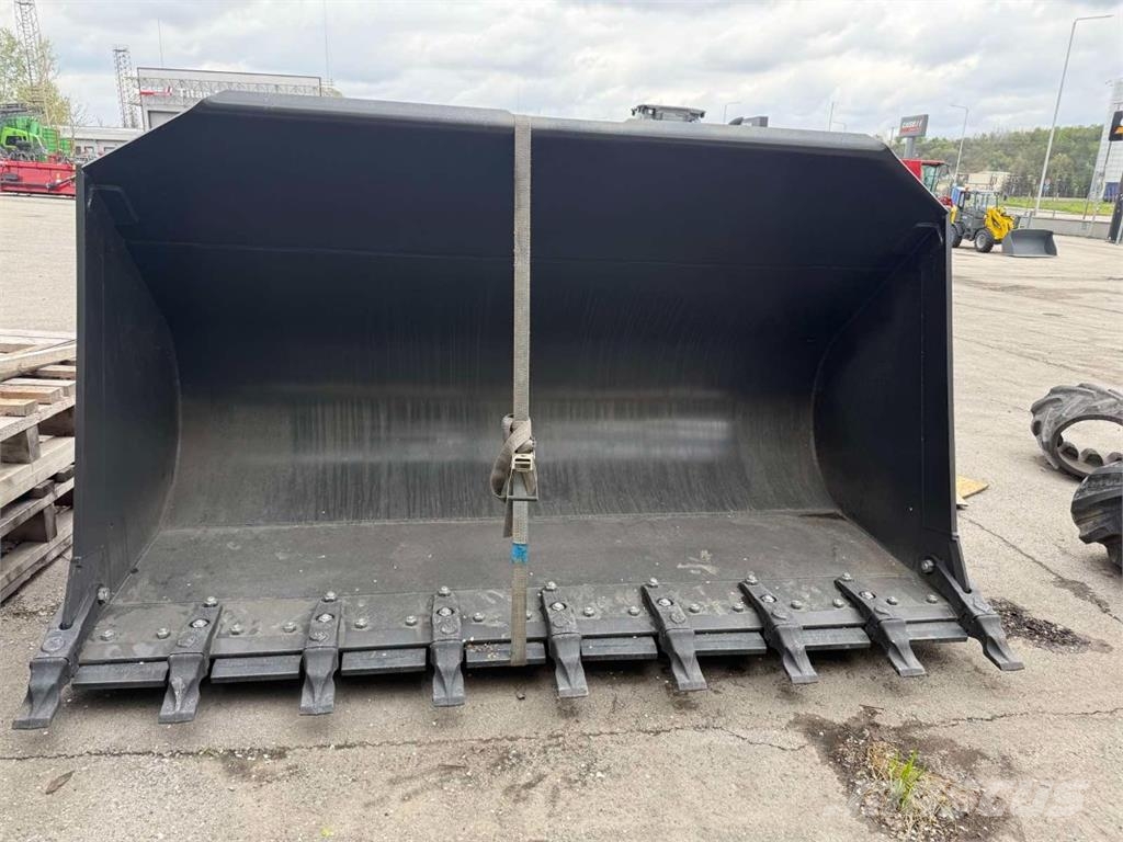 CASE CE 1121G Kolové nakladače
