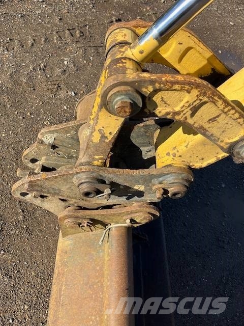 Komatsu PC 27 MR-2 حفارات صغيرة أقل من 7 طن (حفارات صغيرة)