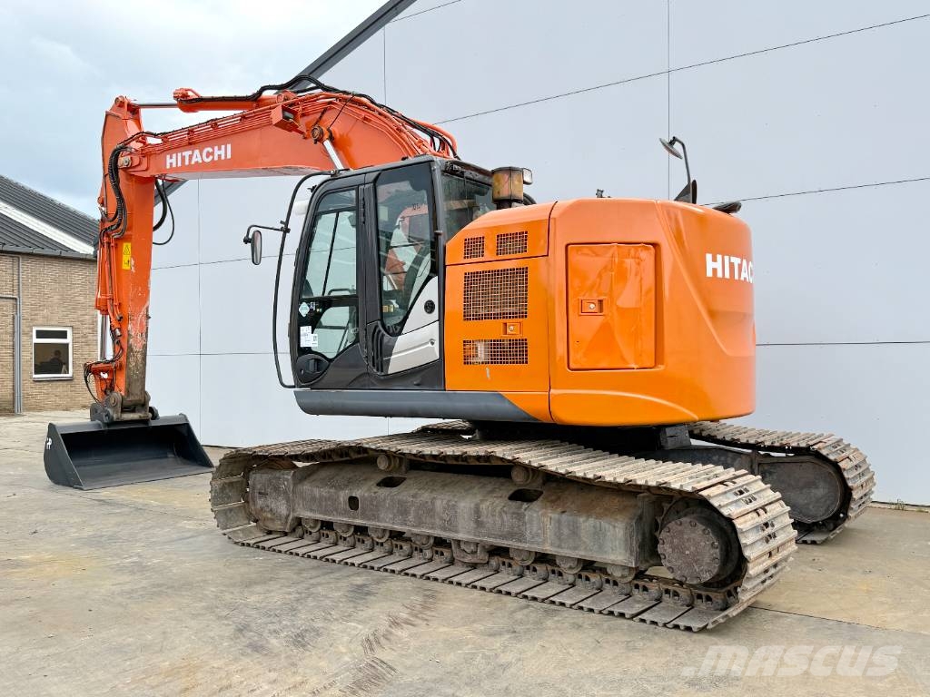Hitachi ZX225LC-5B - New Bucket / Automatic Greasing / CAM, 2016 Hitachi ZX225LC-5B - New Bucket / Automatic Greasing / CAM, 2016