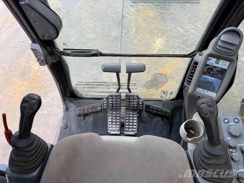 Hitachi ZX225LC-5B - New Bucket / Automatic Greasing / CAM Escavadeiras de esteiras