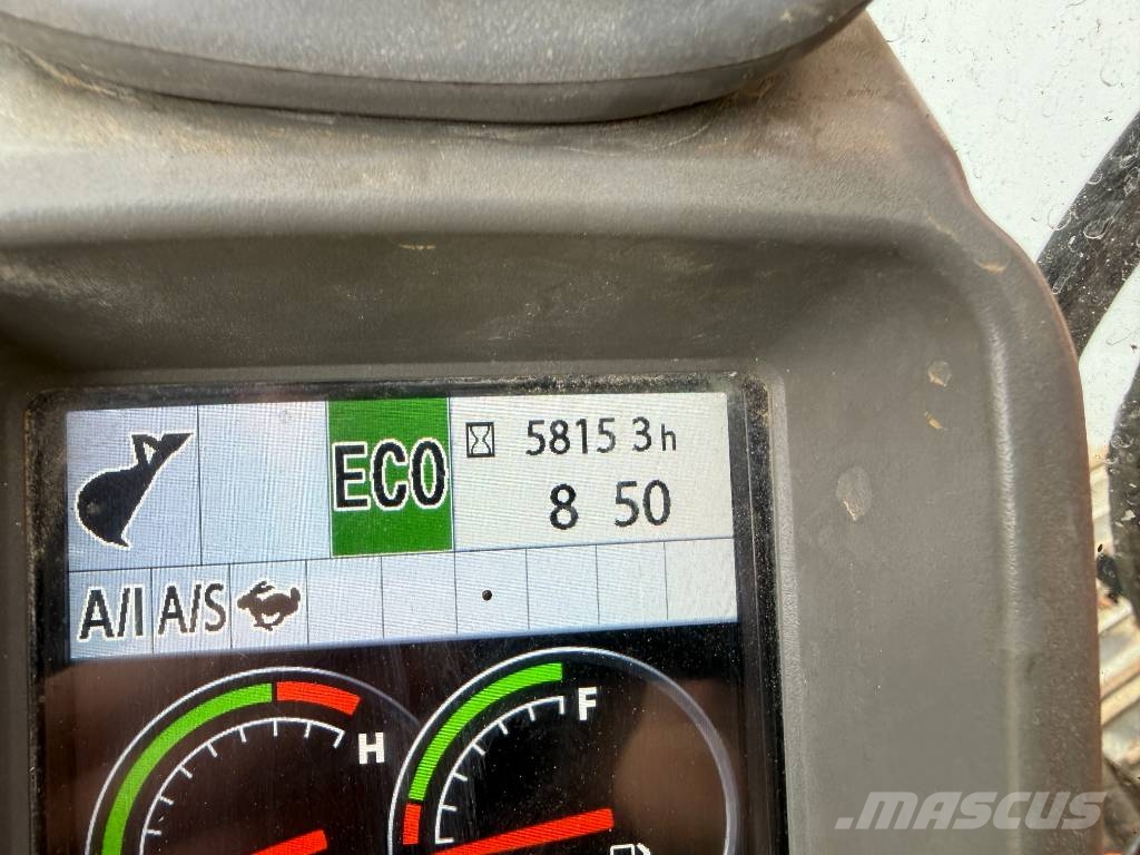Hitachi ZX225LC-5B - New Bucket / Automatic Greasing / CAM Escavadeiras de esteiras