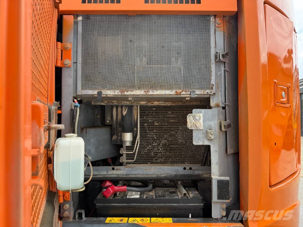 Hitachi ZX225LC-5B - New Bucket / Automatic Greasing / CAM Escavadeiras de esteiras
