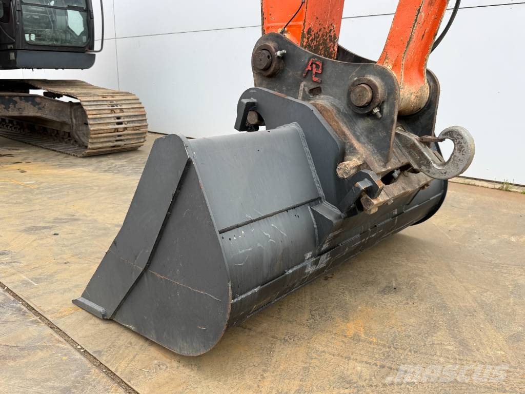 Hitachi ZX225LC-5B - New Bucket / Automatic Greasing / CAM Escavadeiras de esteiras